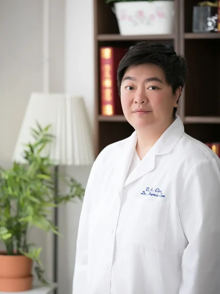 Dr-Hermie-Lee_Tmclinic_Home